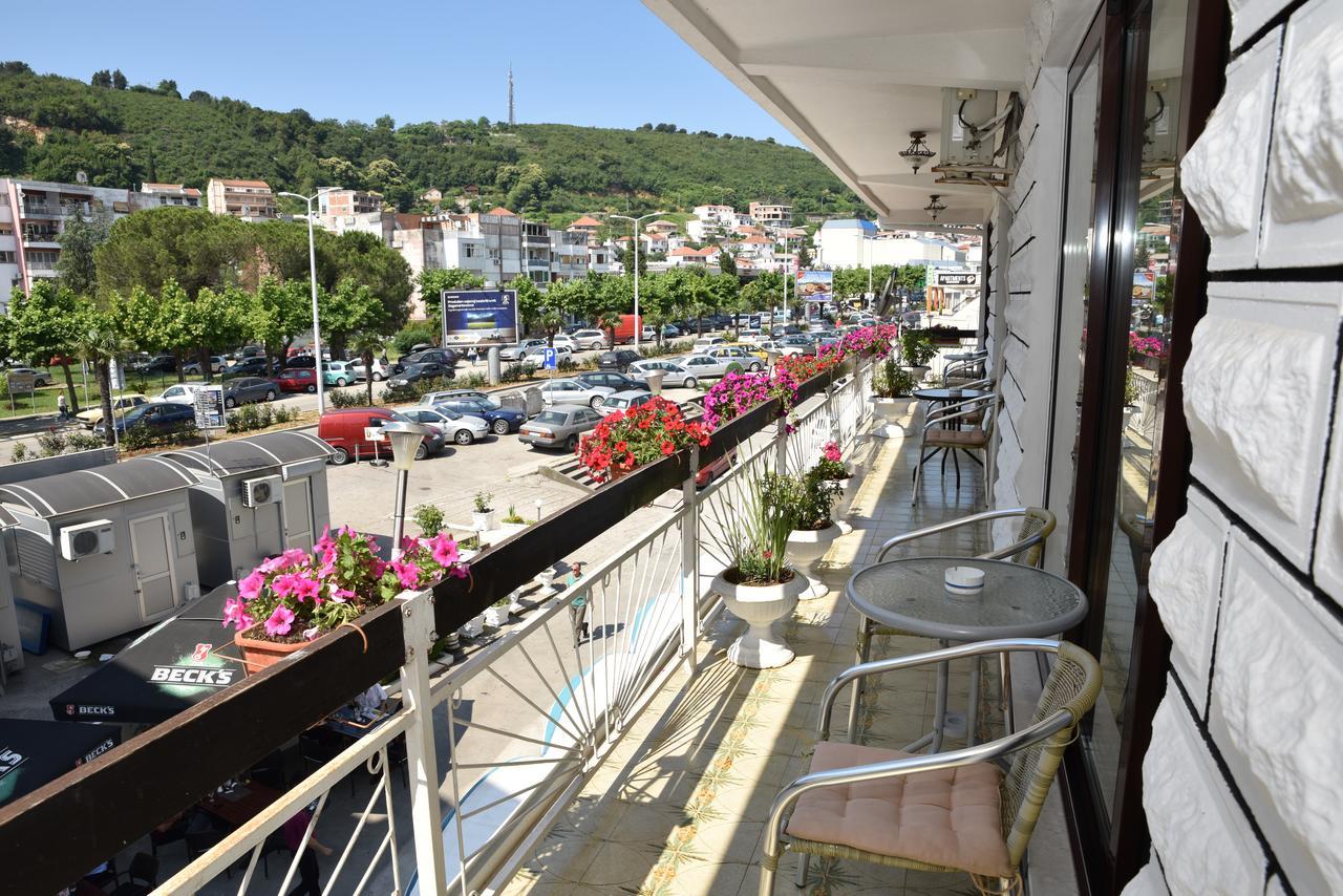 Guest House Evropa 울친 외부 사진
